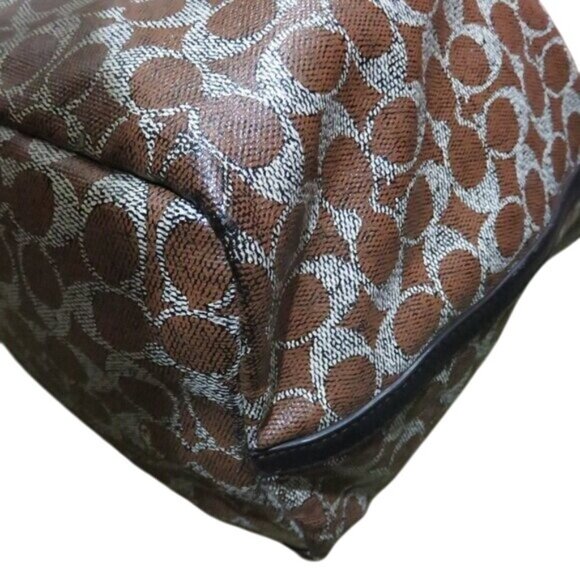 COACH Snake & Signature Coated Canvas City Tote w/ matching zipper pouch - Picture 6 of 16